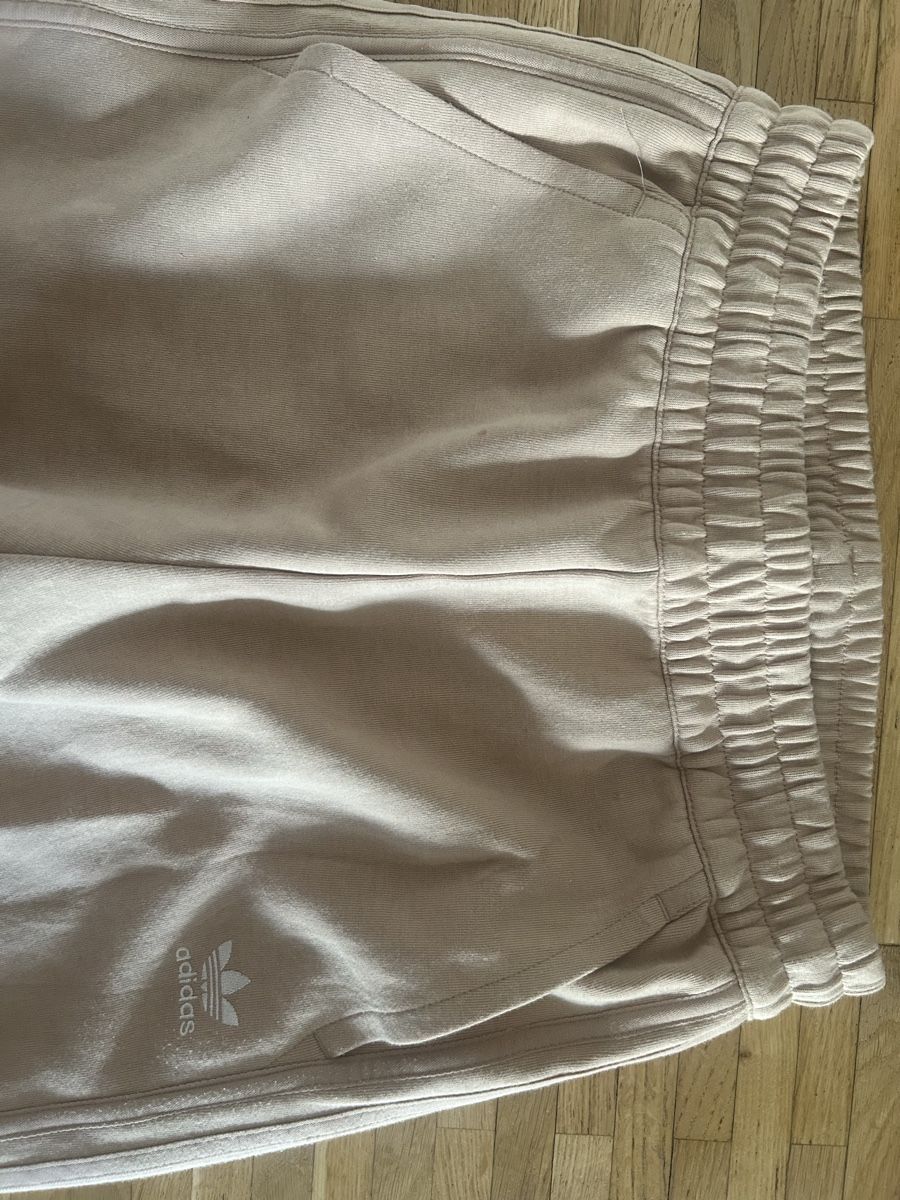 Adidas Pantaloni: Adidas Sweatpants mit süssen Schleifen – Nuovo (secondo la descrizione) da zürich venduto da N2424 2