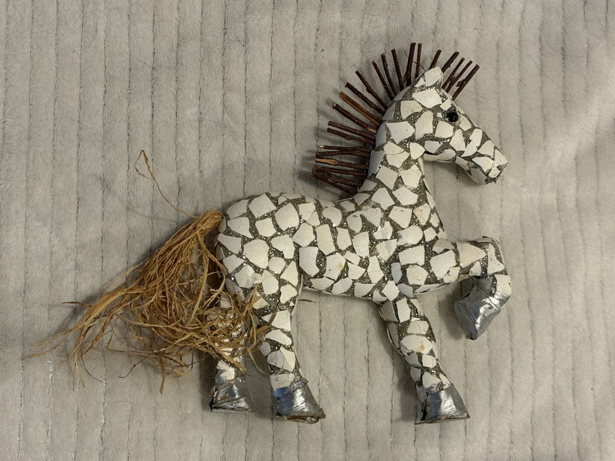 Alle Dekorationen: Deko Pferd / aus Eierschalen – Gebraucht aus Rümlang von resale35 1