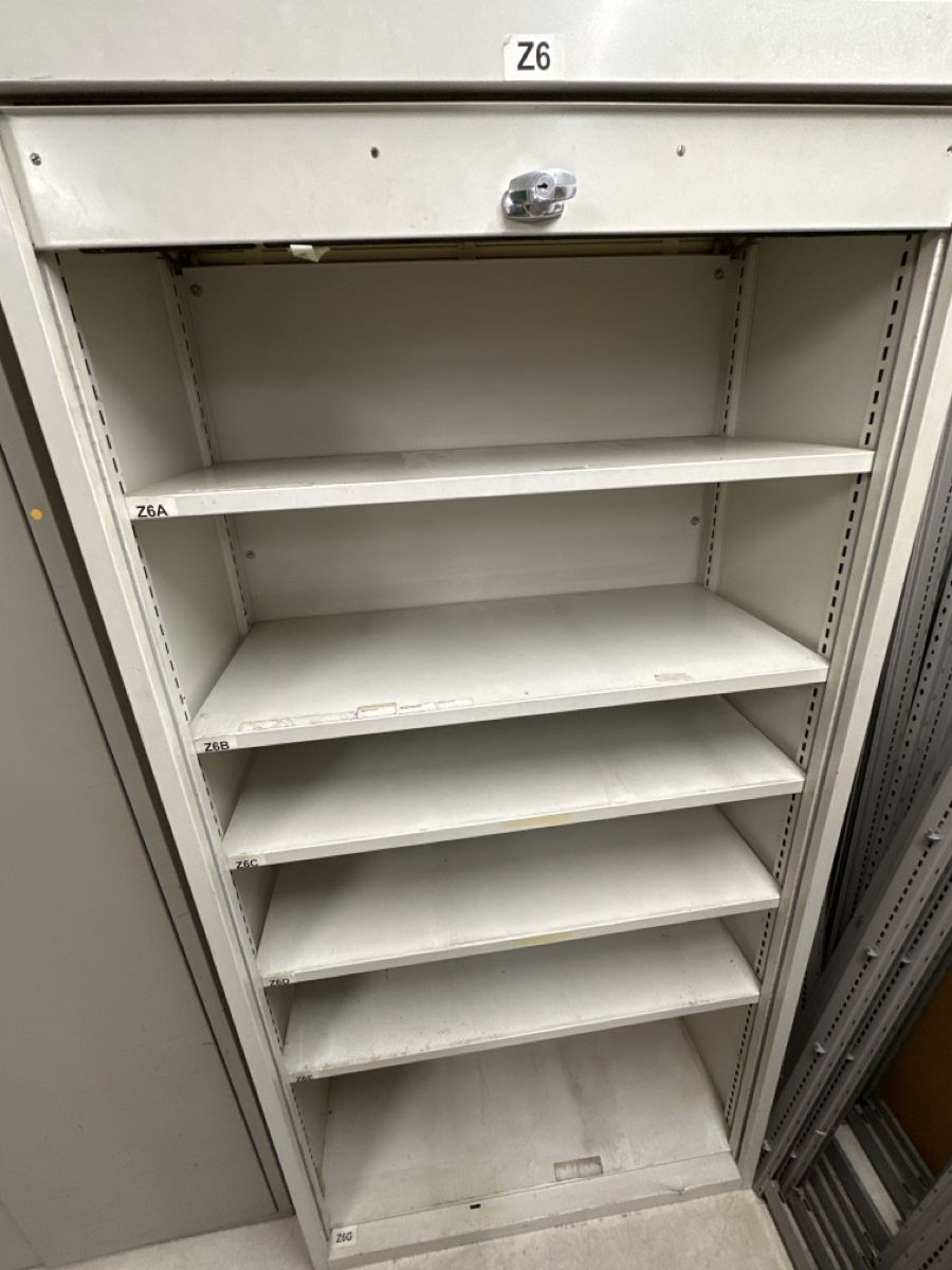 Armadi: Metallschrank mit Rollladen – Usato da Winterthur venduto da haelag 2