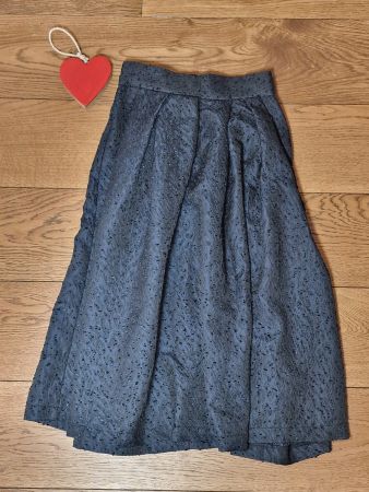 Schöner Rock H&M dunkelblau Grösse 36 wie neu!