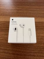 Apple Ear Pods Lightning Connector