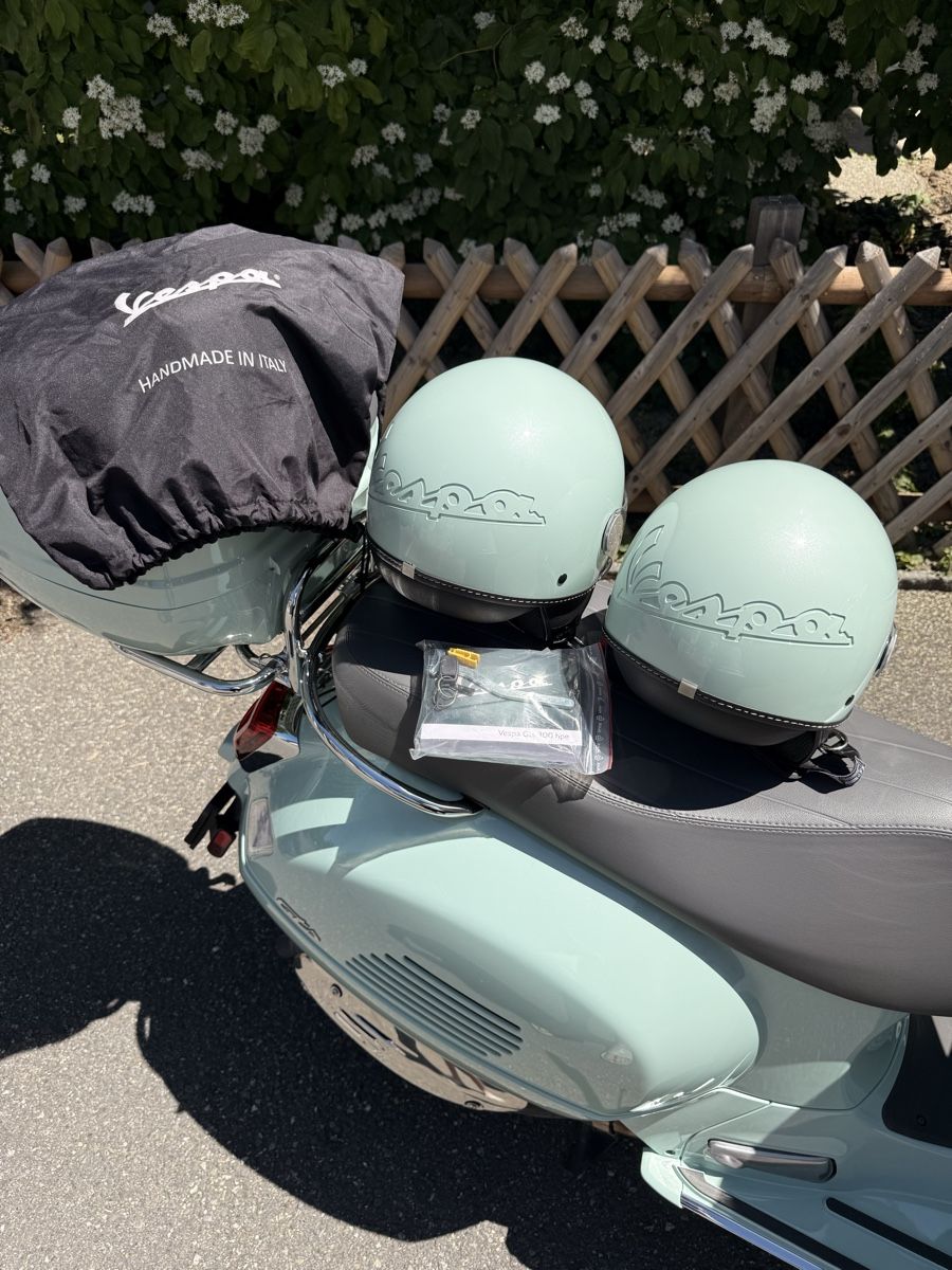 Vespa Scooters: Vespa GTS 300 HPE | Verde Relax | Mit ABS und ASR – Gebraucht aus Thun von FairHandlungssache 2