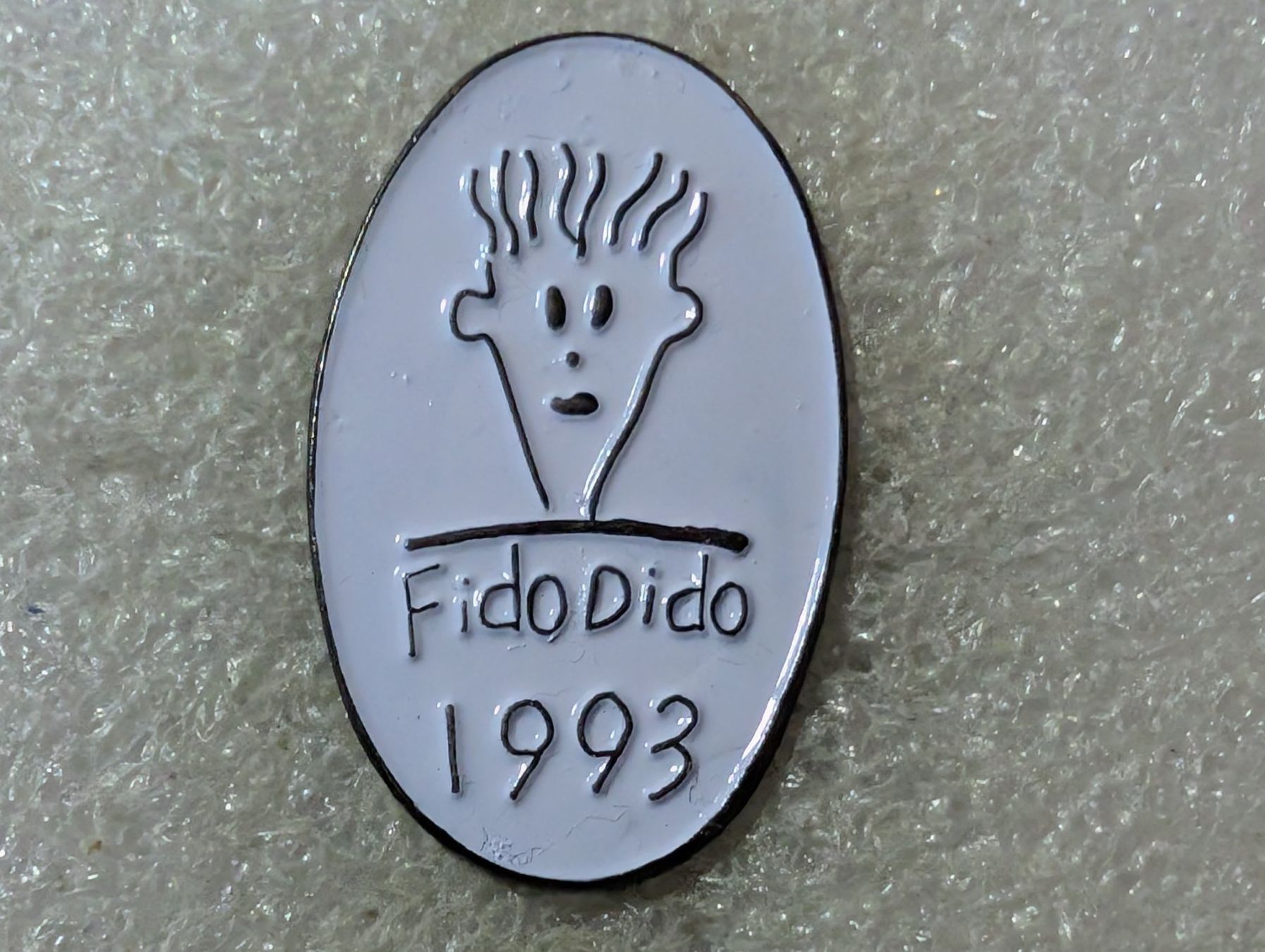 Placchette & Badge: Ansteckpin 191: Fido Dido – Usato da Oppligen venduto da Pin-Fall-Shop