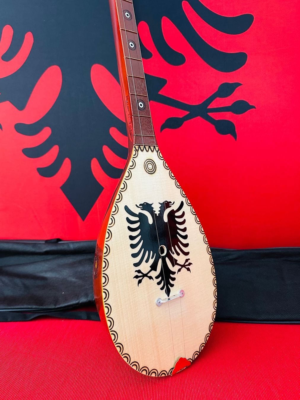 Musikinstrumente: Albanisches Musikinstrument Qifteli – Neu und originalverpackt aus Kirchberg SG von rex_pfd8 1