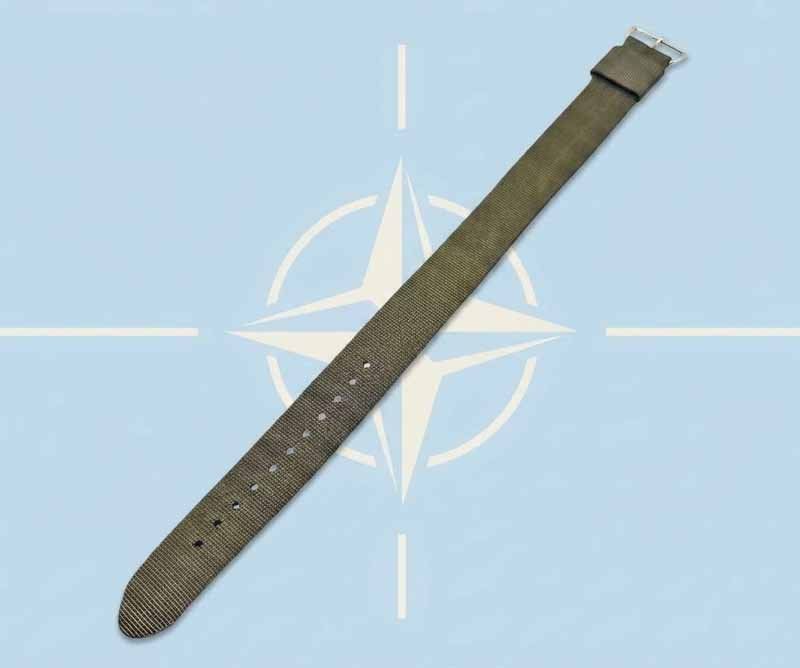 Orologi: Uhren Durchzugsband "Nato-Band" – Nuovo (secondo la descrizione) da Zug venduto da urzeit