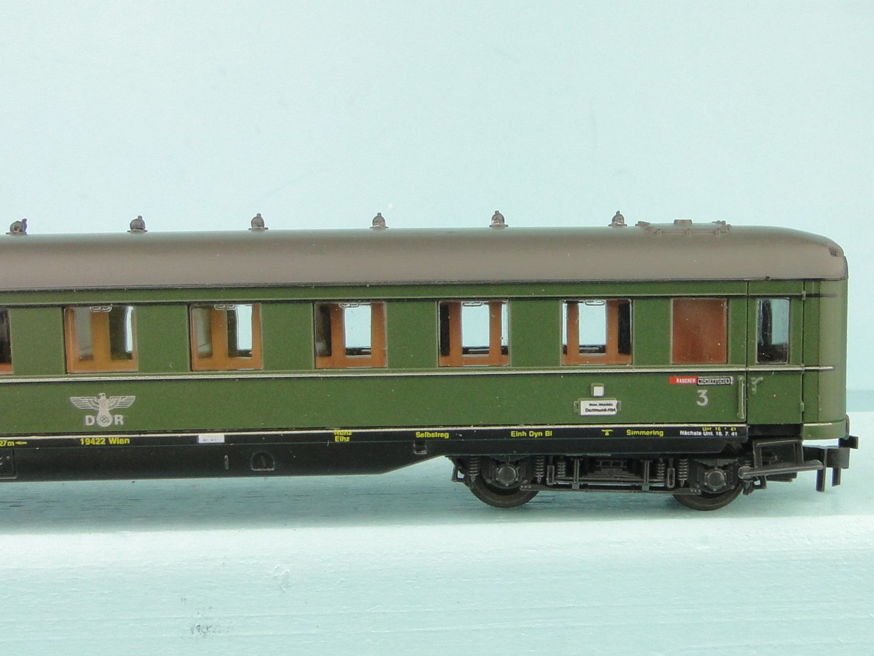 Roco Modelleisenbahnen: Roco 1854 Spur N Schürzenwagen3Kl. – Gebraucht aus Bülach von Albitrain 5