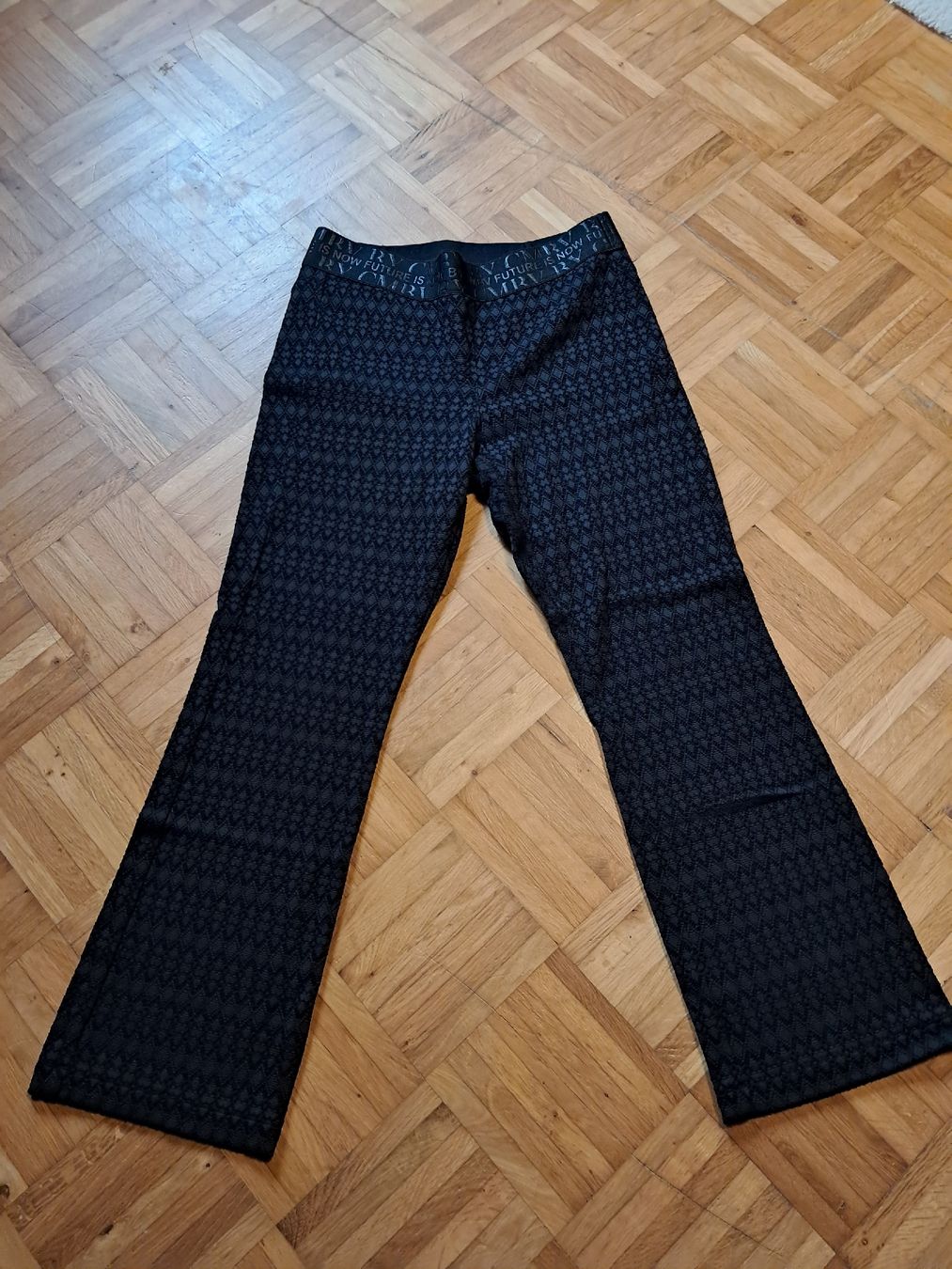 Cambio Pantaloni: cambio Hose 36 - 38 – Usato da Kefikon TG venduto da theratpack20 2