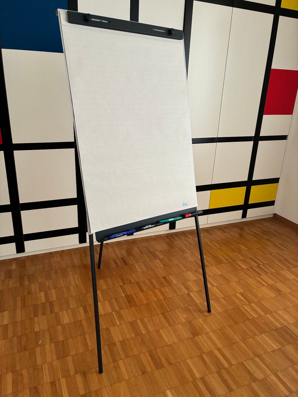 Lavagne: Flipchart Ständer mit Papierrollen und Whiteboard – Nuovo (secondo la descrizione) da Thalwil venduto da figueres 2