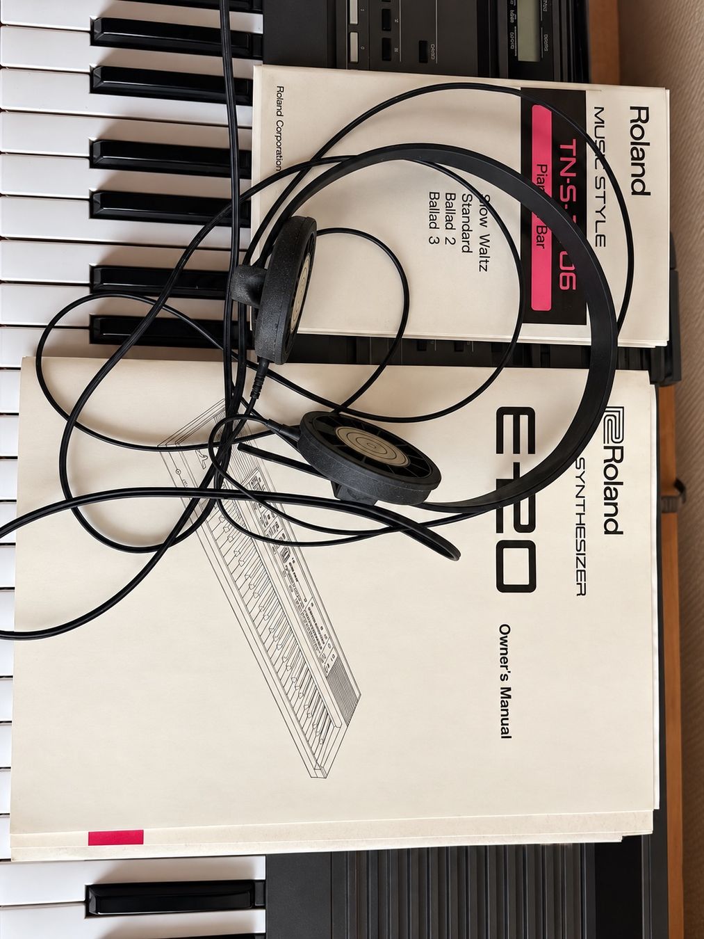 Roland Strumenti musicali: Synthesizer Roland E-20 – Usato da Allschwil venduto da GrenzWert 3