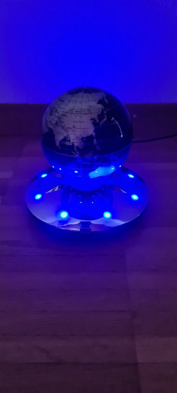 Tutte le decorazioni: Schwebende Erdkugel (Magnetisch) – Usato da Langnau b. Reiden venduto da Banshee7 4
