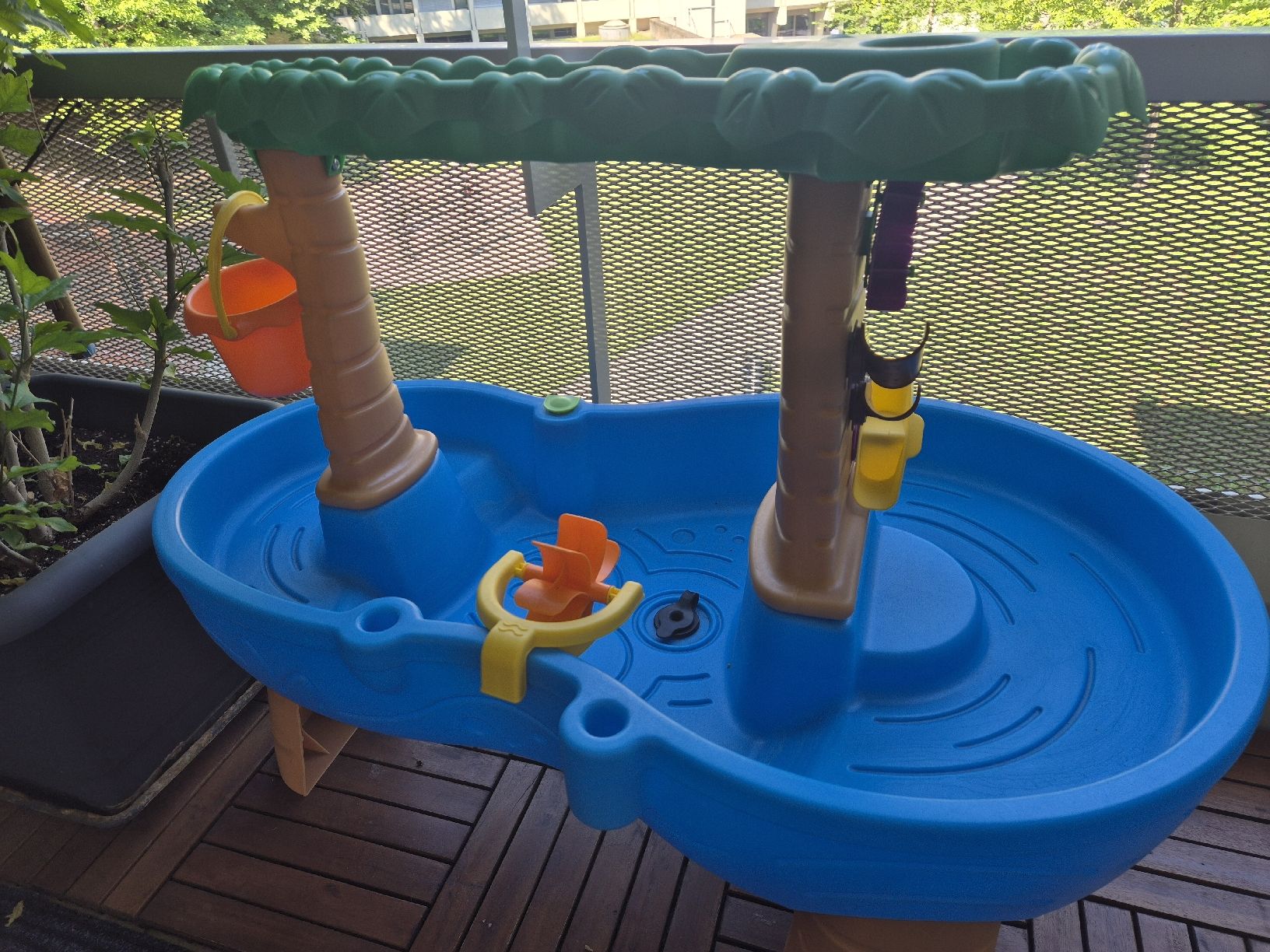 Spielzeuge: Wasserspieltisch – Gebraucht aus Zürich von mau_gnt7