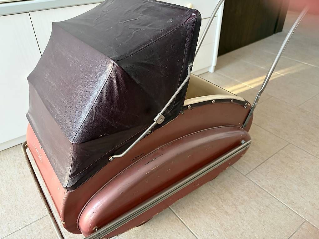 Carrozzine per bambole: Antiker Puppenwagen – Usato da Jonen venduto da Luzella 2