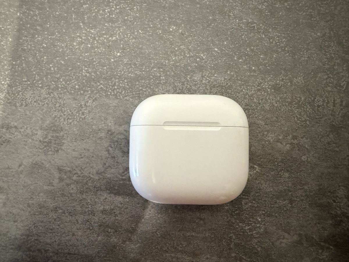 Apple Cuffie: Airpods 4 comme neuf – Nuovo (secondo la descrizione) da Lausanne venduto da Brioch3carlate