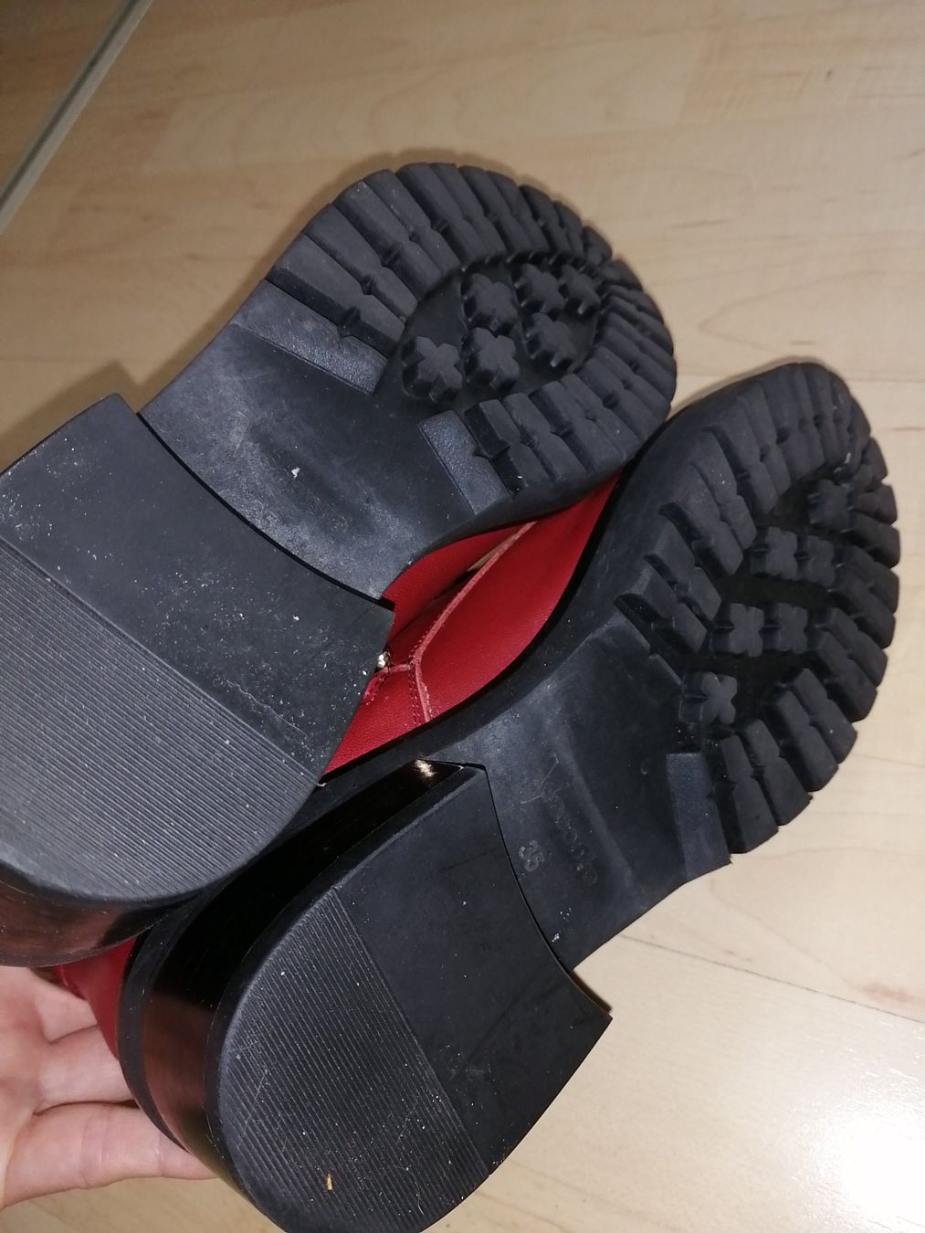 Damenschuhe: Damenstiefel aus echtem Leder size 35 – Gebraucht aus Buchrain von nat_pl5p 8