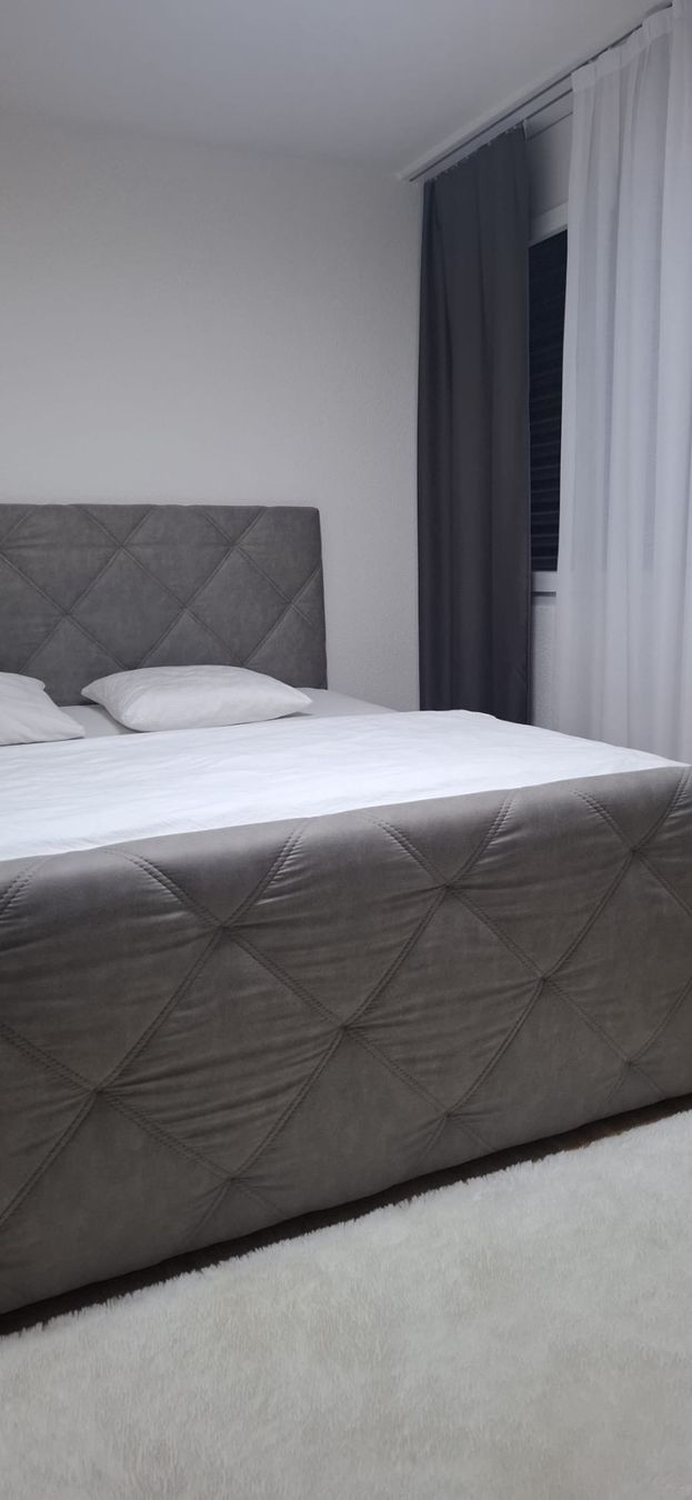 Lits: Boxspringbett – D'occasion à St. Gallen par mar_q7d8 2