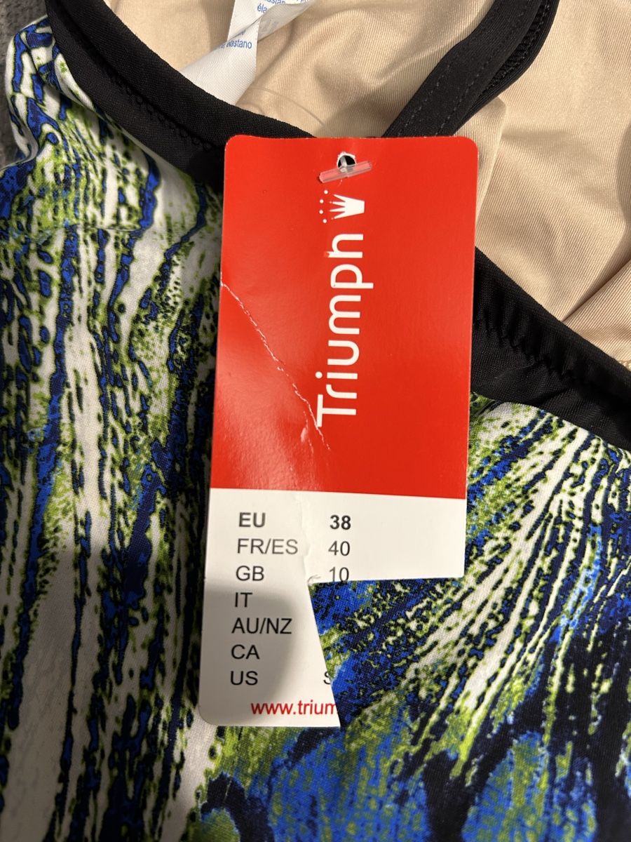 Triumph Costumi da bagno & Bikini: Badekleid Triumph Gr. 38 -Neu – Nuovo e nell'imballaggio originale da Corgémont venduto da Tania05 1