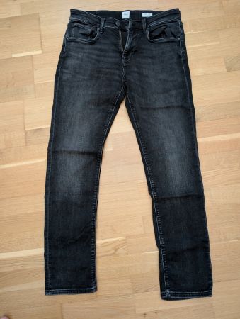 Herren Jeans schwarz Grösse 32/32 guter Zustand
