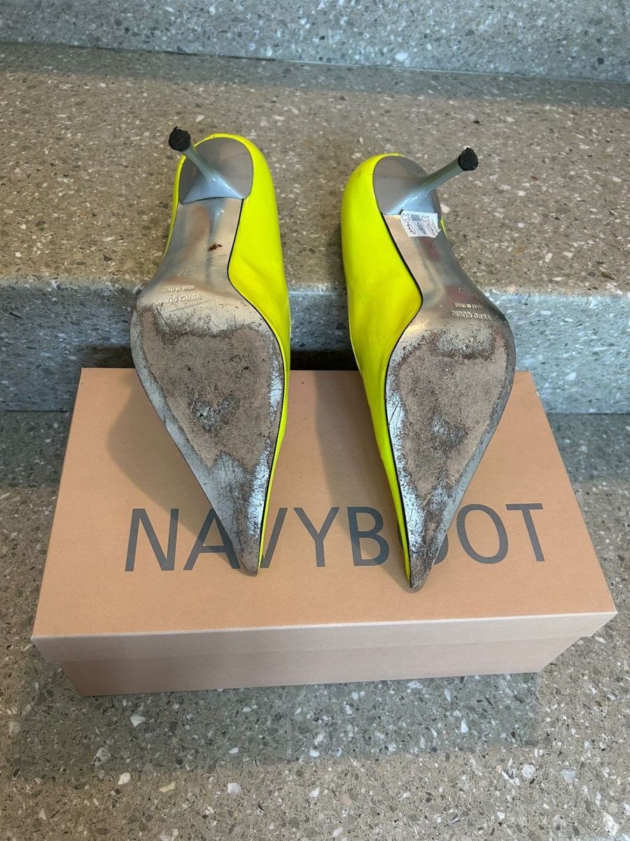 Navyboot Scarpe da donna: Pumps Lackleder neongelb Grösse 37 Navyboot – Nuovo (secondo la descrizione) da Chur venduto da wys_vzr7 2