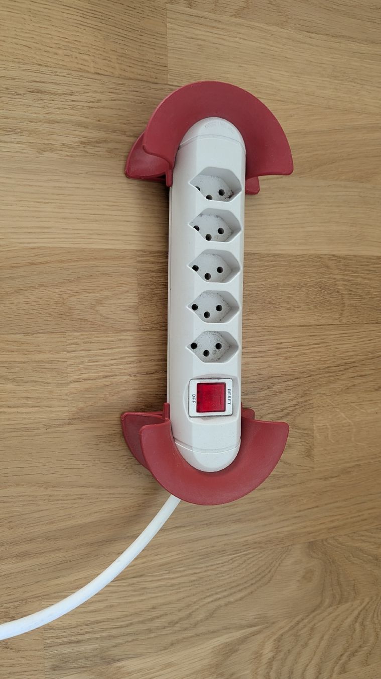 Kabel: Steckdosenleiste, Netz Kabel – Gebraucht aus Steinmaur von Ottelo 3