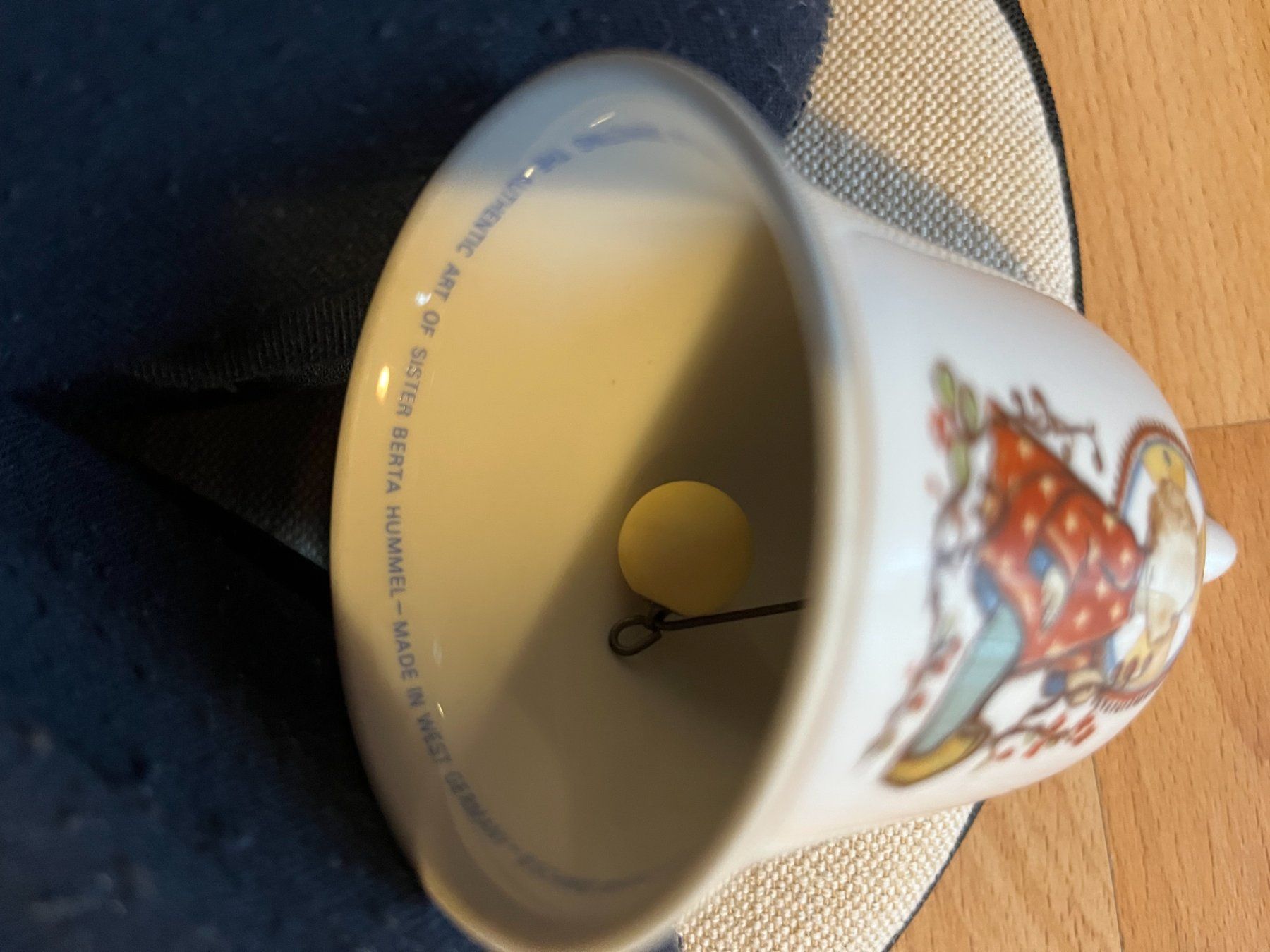 Glocken & Treicheln: Hummel Tischglocke 1975 – Gebraucht aus Vilters von Panera 2