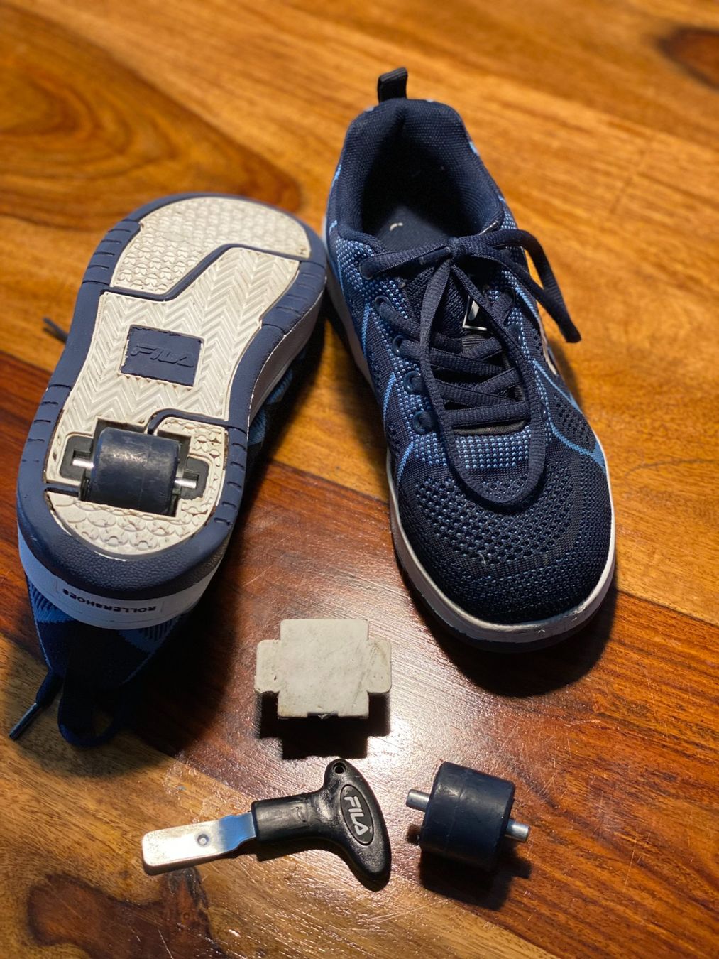 Fila Scarpe per ragazzi: Fila Rollershoes Gr. 34 – Usato da Randogne venduto da sailingaway 4