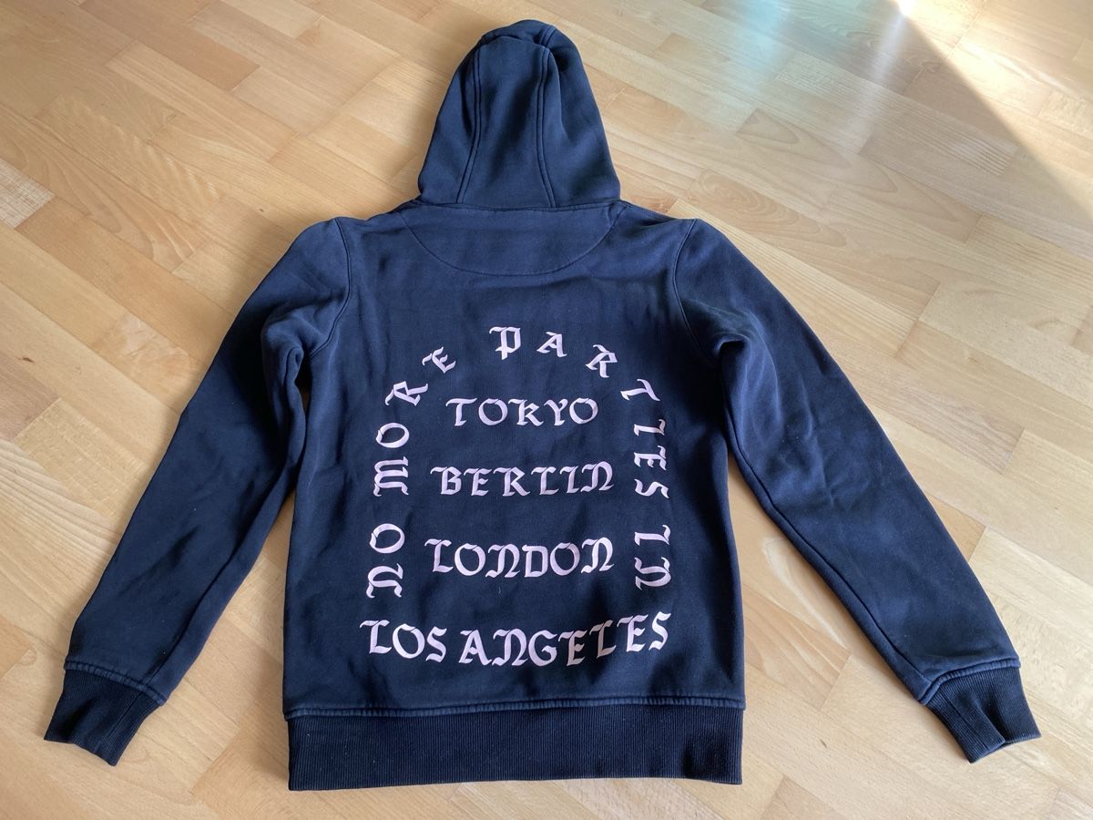 Pulls et sweat-shirts: Kapuzenpulli Gr. XS – D'occasion à Illnau par Dodo115