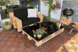 Gartenlounge mit Tisch (Muss in Rüti abgeholt werden)