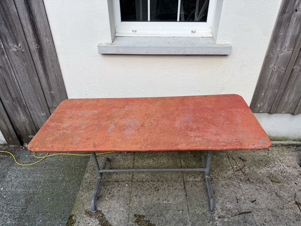 Tables: Antiker Vintage Gartentisch  – D'occasion à Menzengrüt par SC1973
