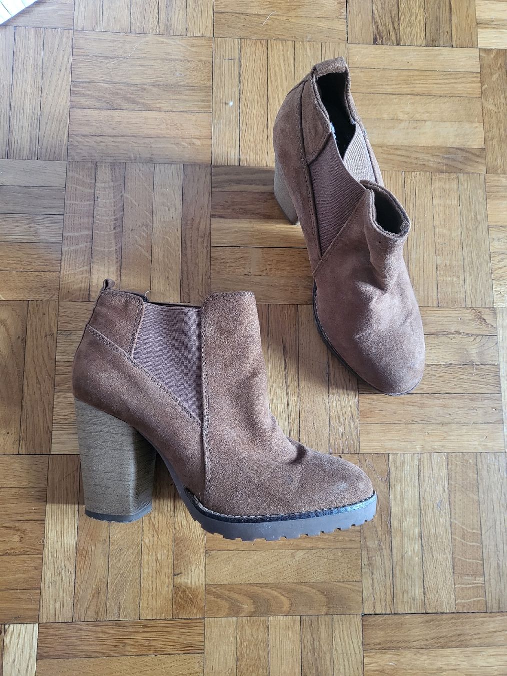Bershka Scarpe da donna: bottines à talons – Usato da Lausanne venduto da skede 2