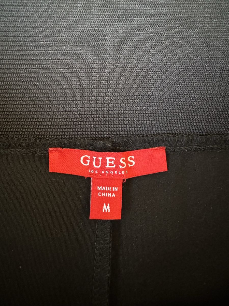 Guess Gonne: GUESS Damen Rock, schwarz, Grösse M – Usato da Emmenbrücke venduto da Florentina27 3