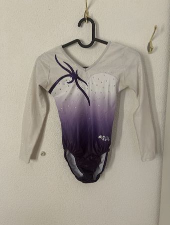AXEO Kunstturner Body, Lila/Weiss, Gr. 152, Top Zustand!