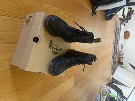 Bottes Dr. Martens cuir noir pointure 39 bon état
