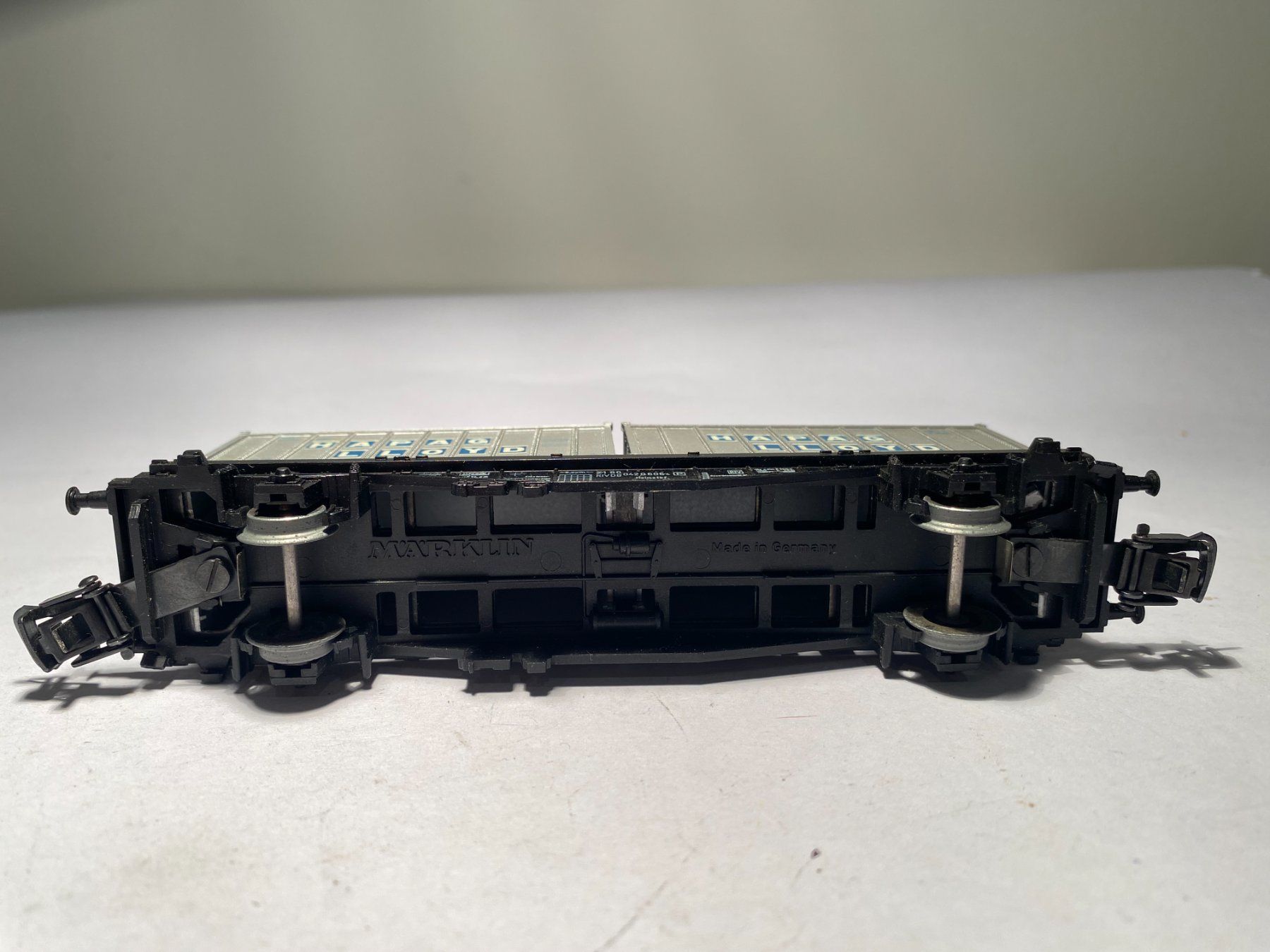 Märklin Modellini di ferrovie: Märklin Containerwagen HAPAG LLOYD, AC Achsen – Usato da Buchrain venduto da Modellbahn11 6