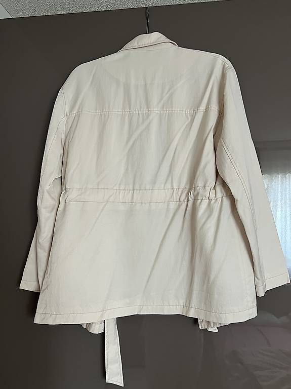 Jacken: Jacke – Gebraucht aus Bretzwil von .Schoggi. 1
