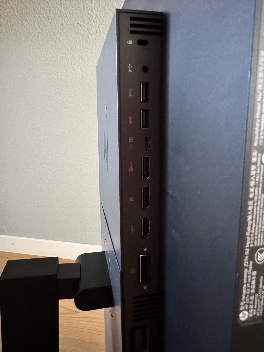 Hewlett Packard Monitor: HP Z27 Monitor – Usato da Pfaffhausen venduto da vige88 5