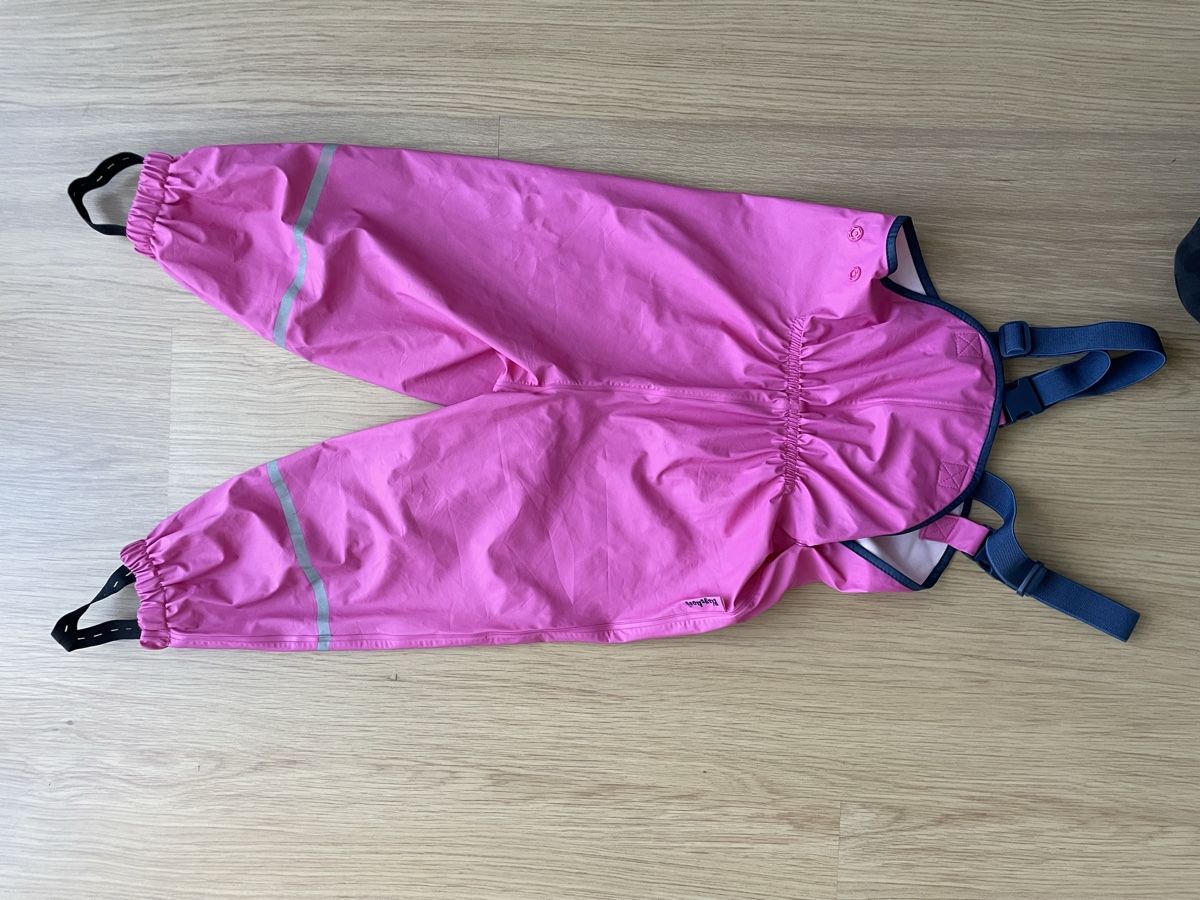Pantaloni: Schöne Regenhose Gr.98 – Usato da Grosshöchstetten venduto da and_7gf5 1
