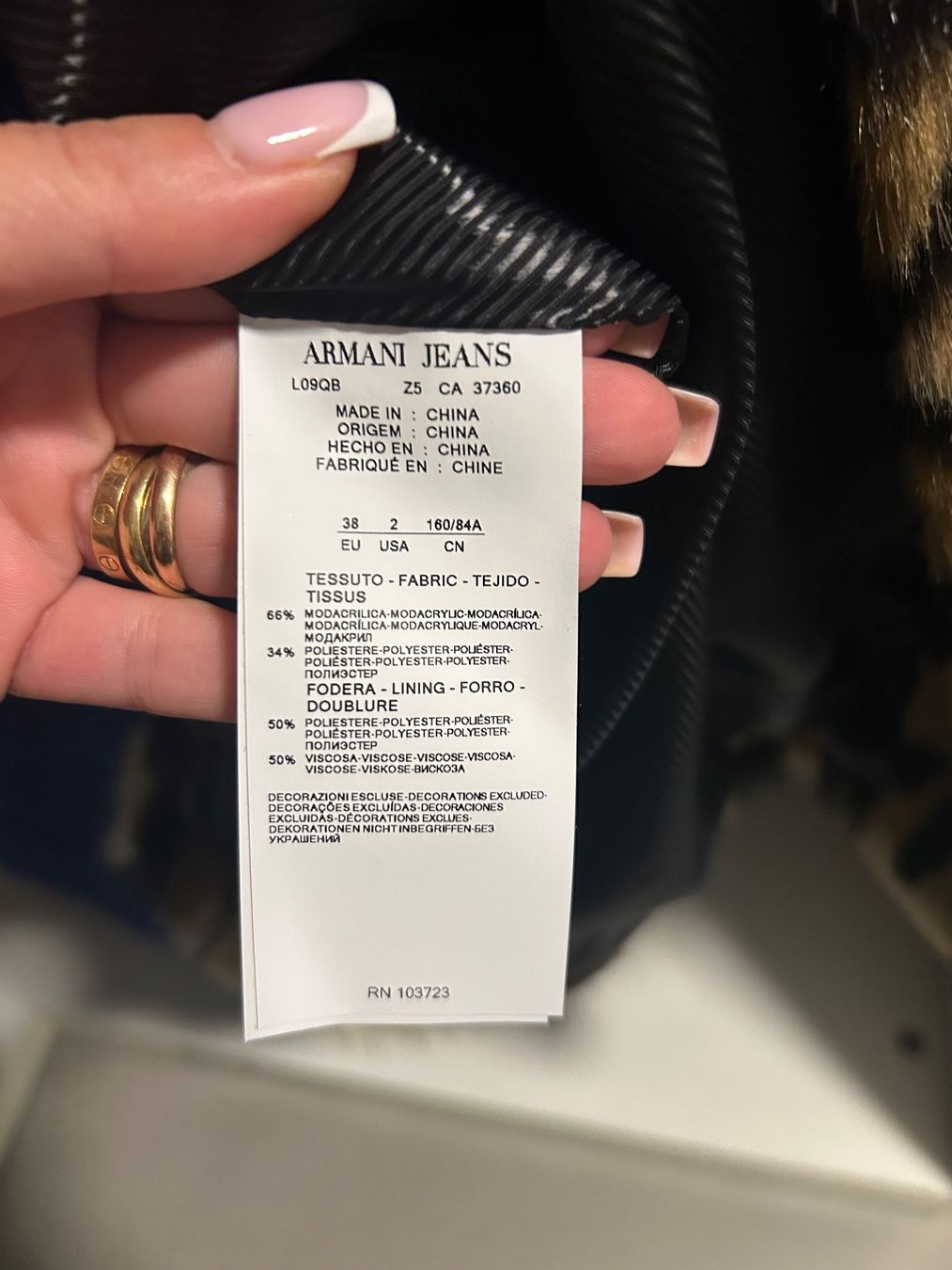 Armani Mäntel: Armani Mantel – Gebraucht aus Aesch LU von Natallina 5
