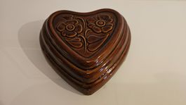 Decorazione da appendere stampo cuore in ceramica marrone