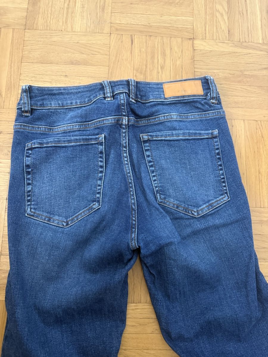 Zara Jeans: Jeans Zara bootcut  – Gebraucht aus Vernier von DubasNicole 2