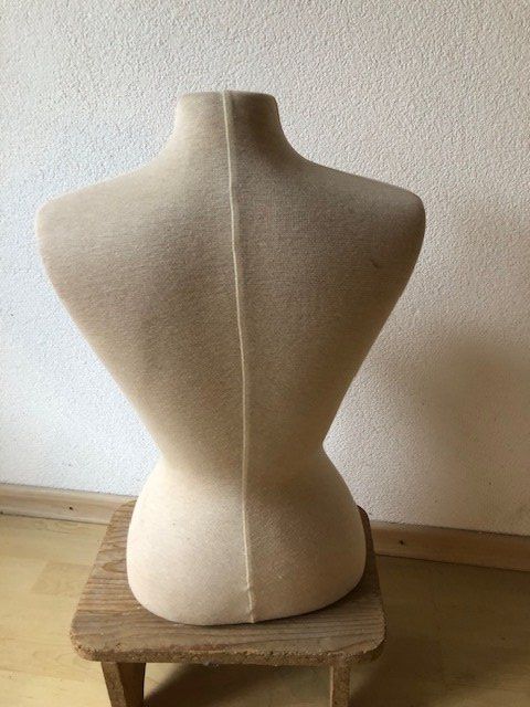 Allestimento di negozi e stand fieristici: Damen-Schneiderbüste Gr. 34-36 – Usato da Frauenfeld venduto da Nuss620 1