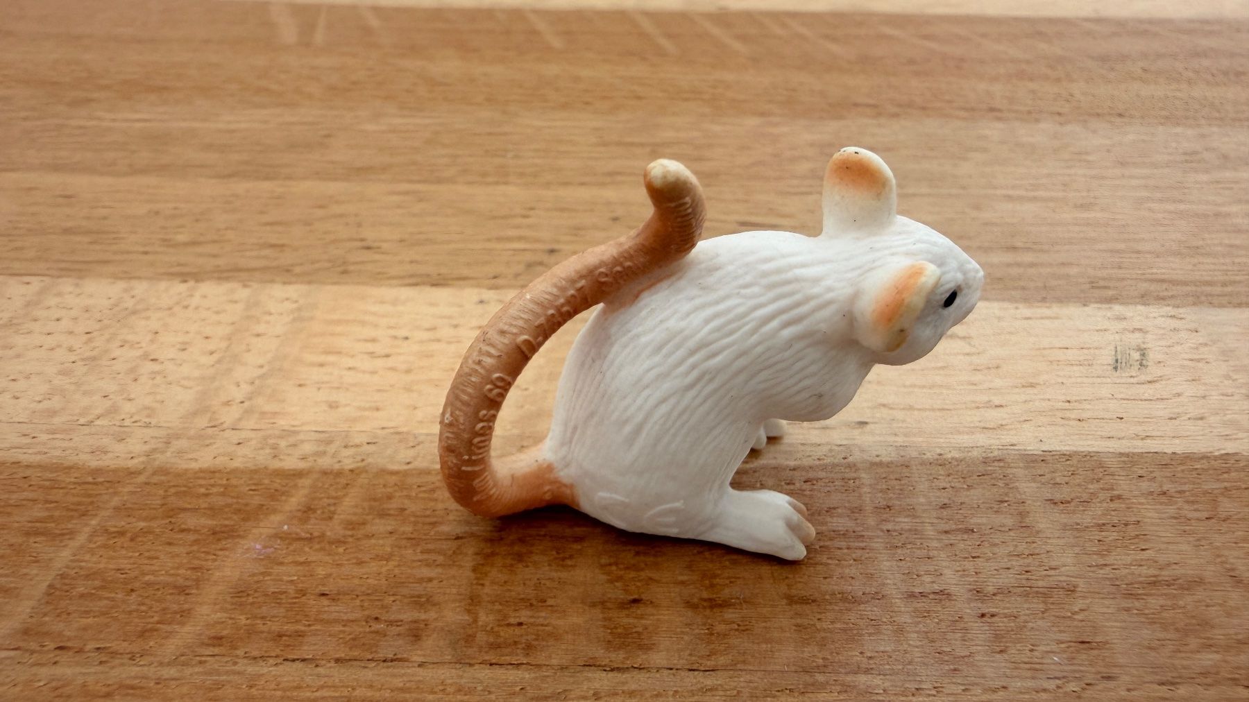 Schleich Spielzeuge: SCHLEICH - Maus 14406 – Gebraucht aus Winterthur von Secondhand-Family 2
