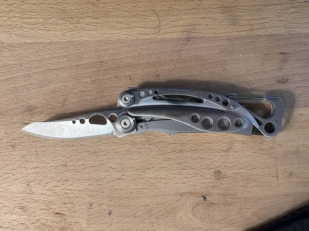 Coltelli tascabile: Leatherman Skeletool, unbenutzt – Nuovo e nell'imballaggio originale da Thun venduto da g_reg79 2