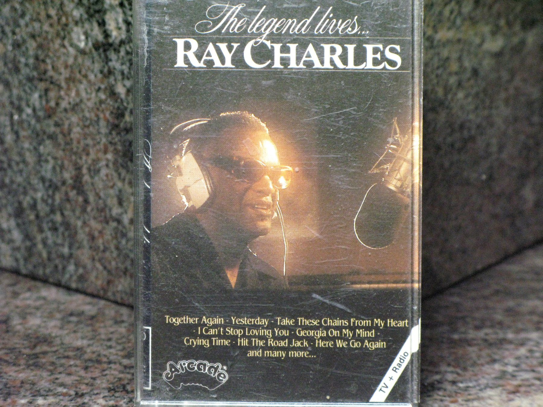 Kompaktkassetten: RAY  CHARLES     The legend lives – Gebraucht aus Langnau i. E. von gf2_29jt
