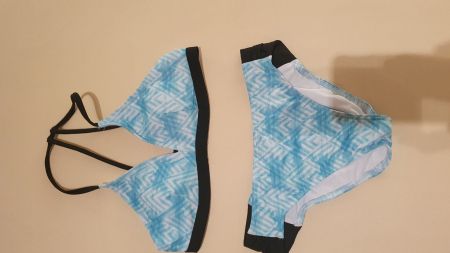 Maillot de bain neuf 146-152