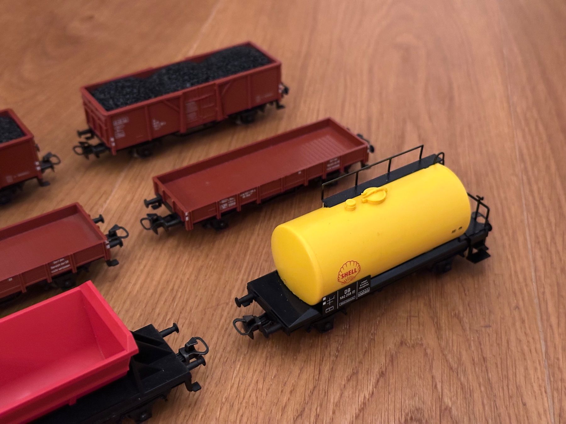 Märklin Modellini di ferrovie: Märklin 9 Güterwagen H0 – Usato da Basel venduto da sstube91 4