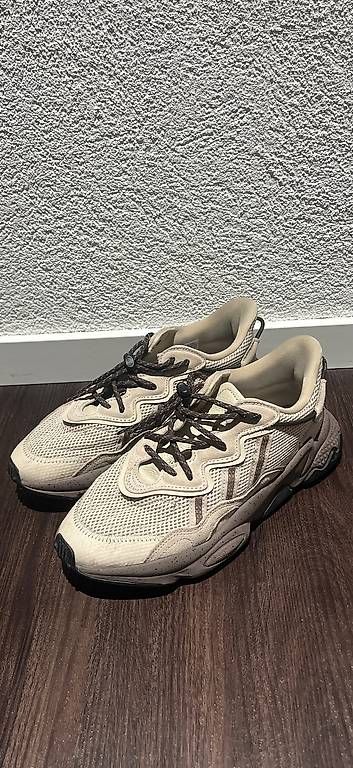 Scarpe da uomo: Adidas Ozweego Gr.40 2/3 – Usato da Kölliken venduto da Vtecnique