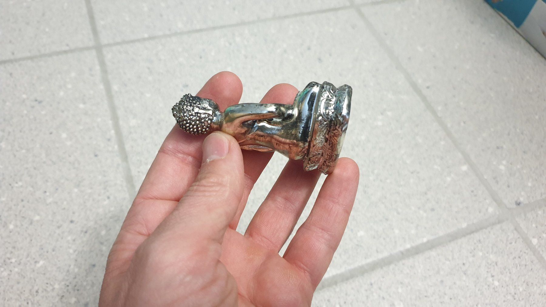 Figuren: Kleine chromfarbige Buddha Statue – Gebraucht aus Stäfa von Supertramp73 2