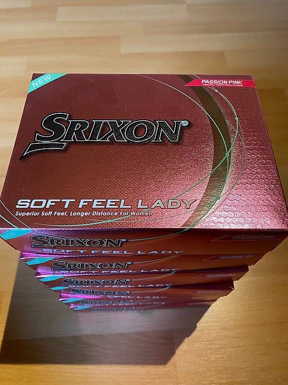 Srixon Bälle: Neue Golfbälle Srixon Soft Feel Pink – Neu und originalverpackt aus Aarberg von GolFamin