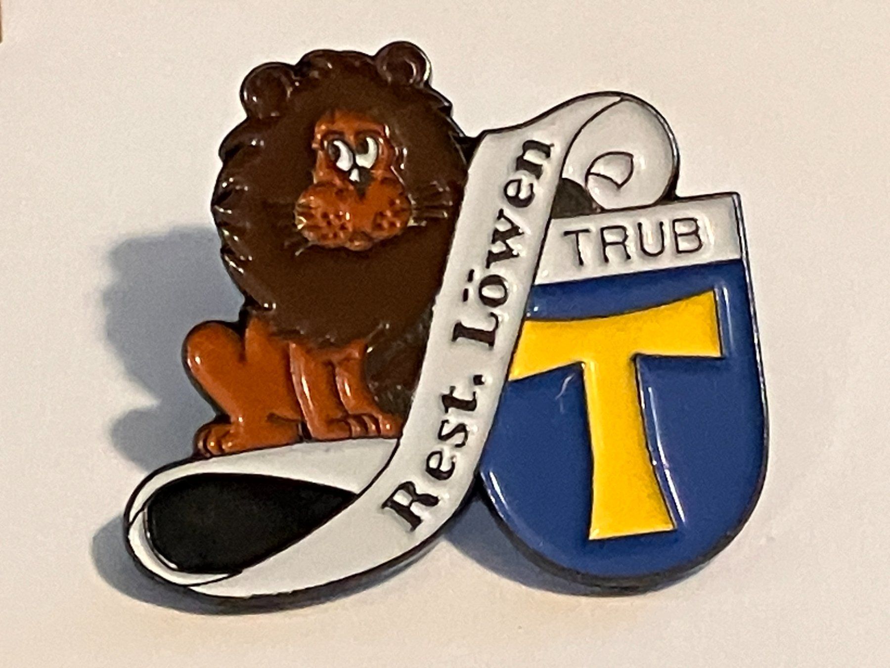 Plaketten & Abzeichen: 1 Pin Restaurant Löwen Trub – Gebraucht aus Basel von djwwpp