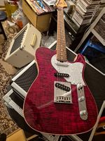 Squire by Fender